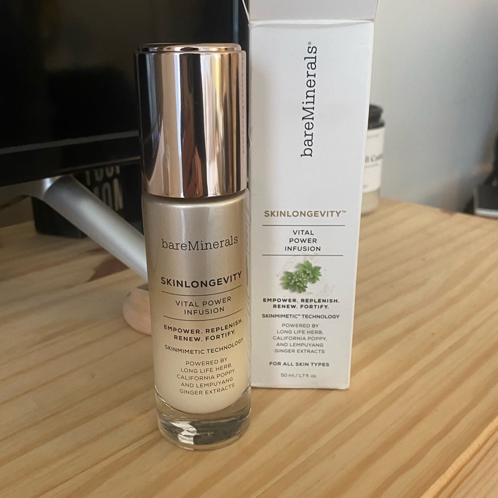 Bare Minerals skin longevity serum (BRAND NEW)